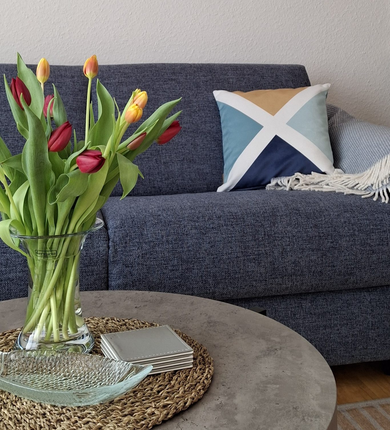 Unsere gemütliche, 140cm große Schlafcouch